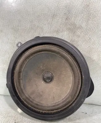 Audi A3 S3 8P Front door speaker 8p0035411