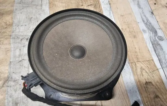 Audi A2 Front door speaker 8Z0035411 8637611205