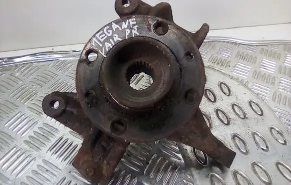 Renault Megane II Front wheel bearing hub 