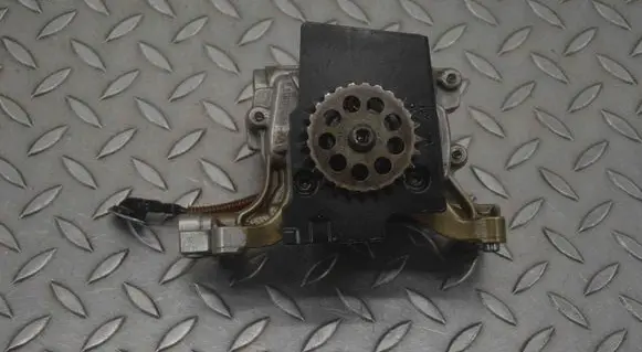 Volvo V40 Oil pump 31401488 31401488AA