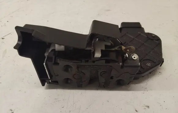 Ford Focus C-MAX Front door lock FA10B15C