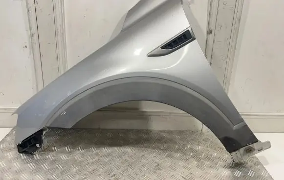 Chevrolet Captiva Fender
