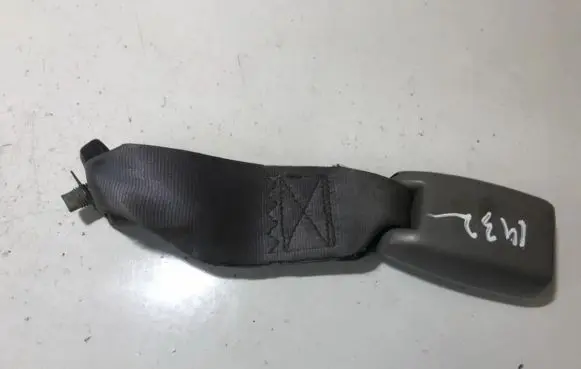 Nissan Altima Rear seatbelt buckle nsb1053