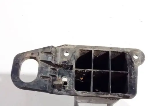 Peugeot 3008 I Front bumper mounting bracket 9682791280