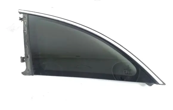 Mercedes-Benz R W251 Rear side window A2516700550