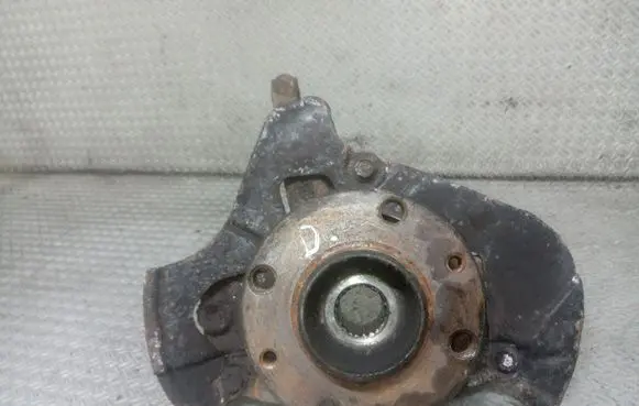 Fiat Panda II Front wheel hub spindle knuckle
