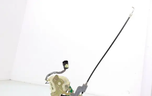 KIA Sorento Front door lock 041227