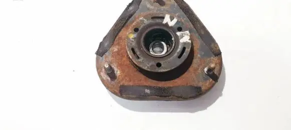 Toyota Avensis T250 Coil spring mount 