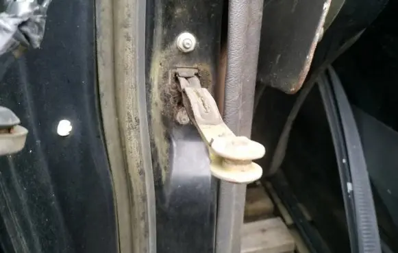 Opel Monterey Rear door check strap stopper