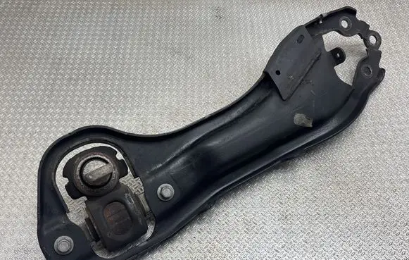 Chrysler Pacifica Rear control arm 68284220AC