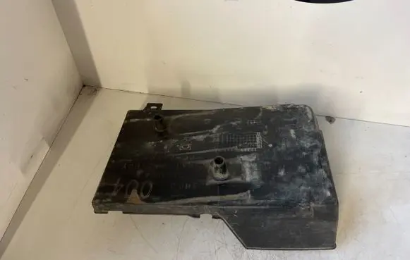 Mitsubishi Outlander Battery tray 8201A004
