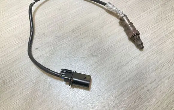 Audi A5 Lambda probe sensor 8W0906265K