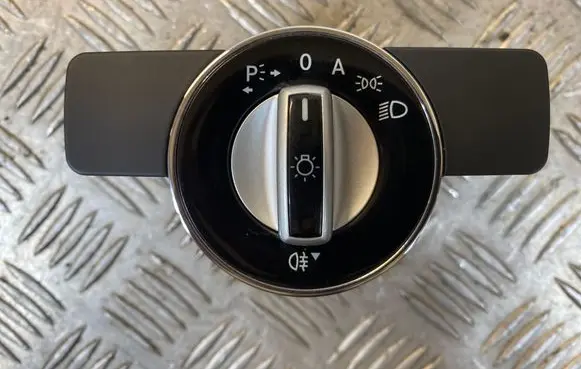 Mercedes-Benz E C207 W207 Light switch A2125450604 090108
