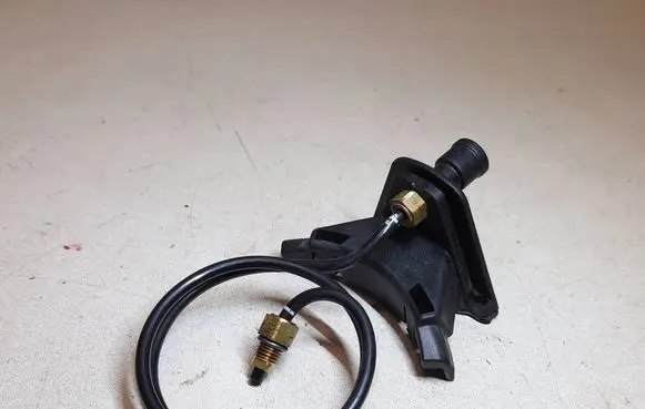 Mercedes-Benz E W212 Brake vacuum hose/pipe A2123230040 2123230040