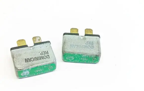 Audi A4 S4 B5 8D Other relay 443937105A