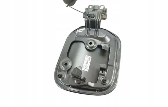 Toyota Avensis T220 Fuel tank cap trim 
