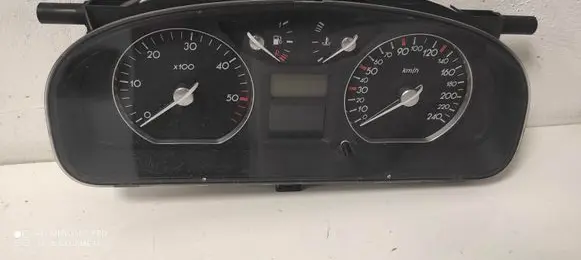 Renault Laguna II Speedometer (instrument cluster) 8200218888 551400302202