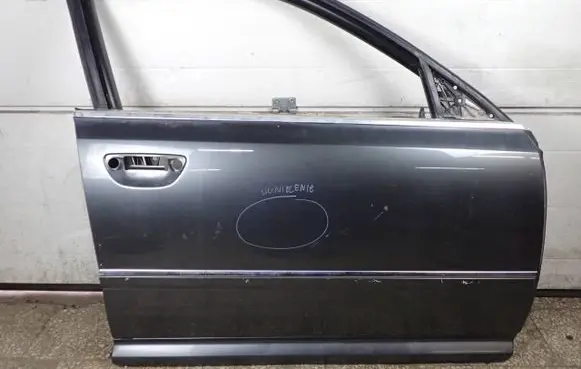 Audi A8 S8 D3 4E Front door 4E0831420