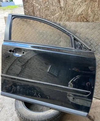 Volvo V50 Front door
