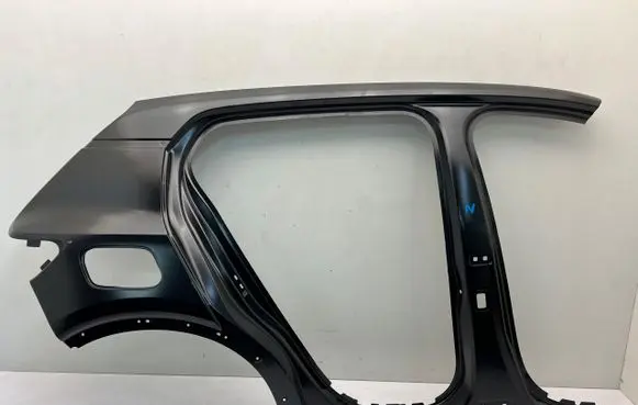 Volvo XC40 Side car body part 