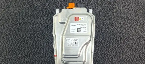 Porsche Taycan 9J1 Auxiliary heating control unit/module 9J1963507F 122R000550 10R068485