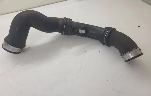 Volkswagen Multivan T5 Intercooler hose/pipe 7H0145955 0281002401 038906051C