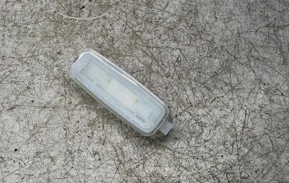 Audi A8 S8 D4 4H Front seat light 4H0947105C