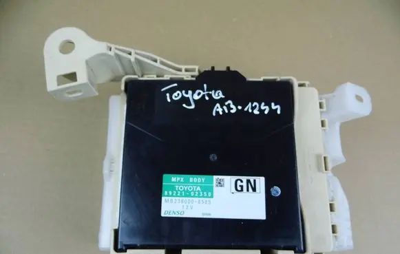 Toyota Auris E180 Central body control module 8922102350 8273012X70A