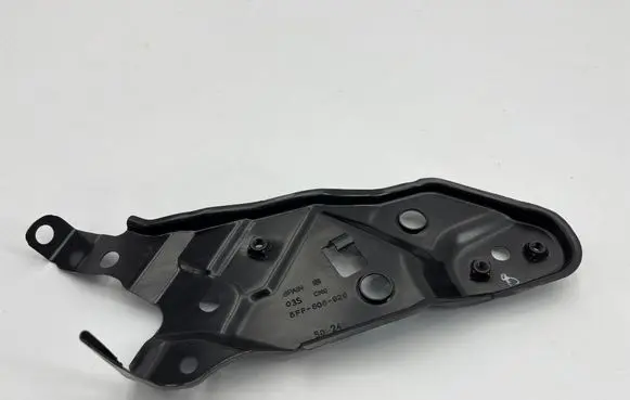 Cupra Formentor Headlight/headlamp mounting bracket 5FF806929