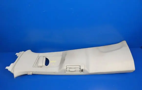 Volvo XC90 (B) pillar trim (top) 31363576