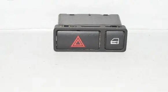 BMW X5 E53 Hazard light switch 8368920