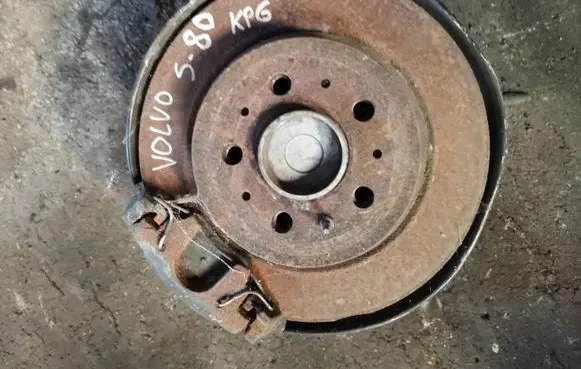 Volvo S80 Rear wheel hub
