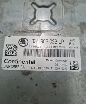 Skoda Octavia Mk2 (1Z) Engine control unit/module 03L906023LP
