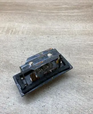 Ford Mondeo MK II Heater blower motor/fan resistor 93BW18B647AB