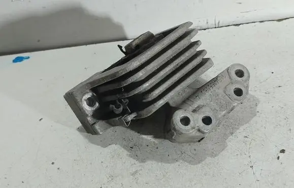 Peugeot 207 Engine mount vacuum valve 9654166080
