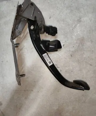 Volvo V50 Brake pedal 4N512467CG 31202370 10515M02