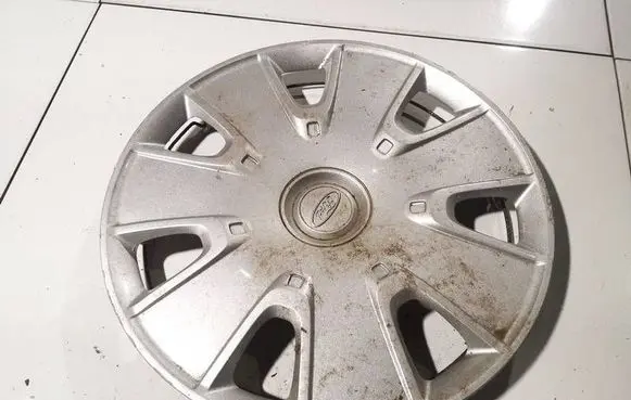 Ford Fiesta R14 wheel hub/cap/trim 6S611130BA