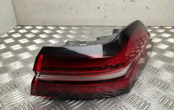 BMW 5 G60 G61 Rear/tail lights 5A01AC6