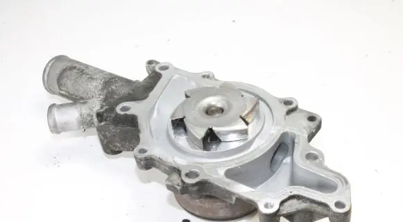 Mercedes-Benz CLC CL203 Water pump