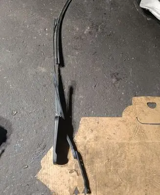 Mercedes-Benz ML W164 Front wiper blade arm A1648240149 24027217