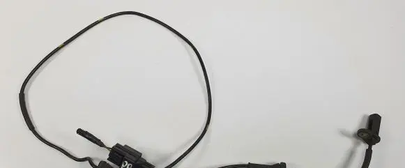 Volvo XC90 ABS brake wheel speed sensor 8634236