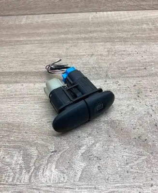 Ford Mondeo MK II Windscreen/window heater switch 97BG18C621AC