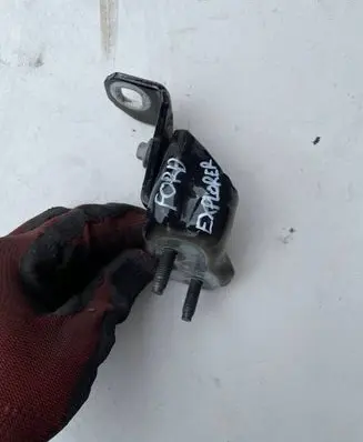 Ford Explorer Front door upper hinge P001A