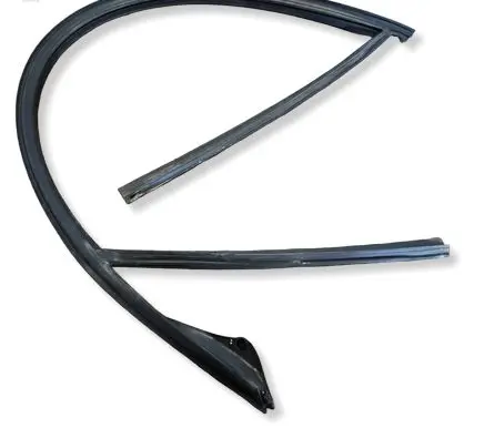 BMW 3 E46 Rubber seal front coupe door 8250395