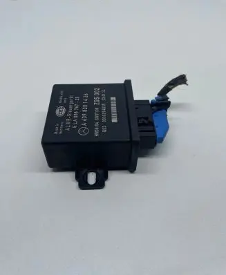 Mercedes-Benz Vito Viano W639 Light module LCM A6398201426 5LA00876725