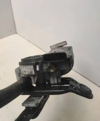 Hyundai i30 Front wiper linkage and motor 