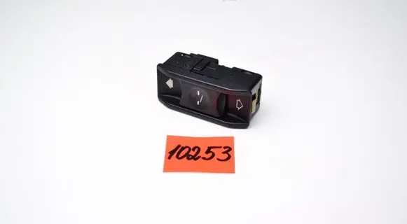 BMW 5 E39 Sunroof switch 8352182