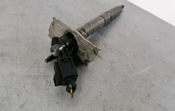 Audi Q7 4L Fuel injector 059130277S