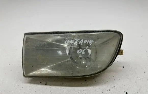 Skoda Octavia Mk2 (1Z) Front fog light 1Z0941699 1Z0941701