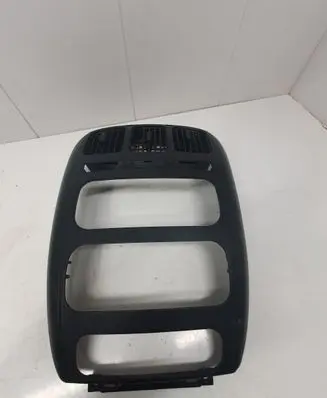Radio/GPS head unit trim